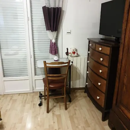 Appartamento Chez Germaine Lourdes Esterno foto