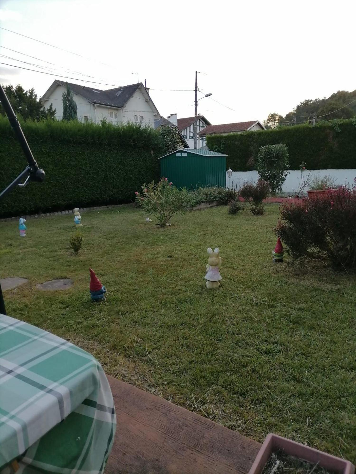 Chez Germaine Lourdes